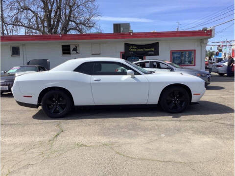 2019 Dodge Challenger SXT