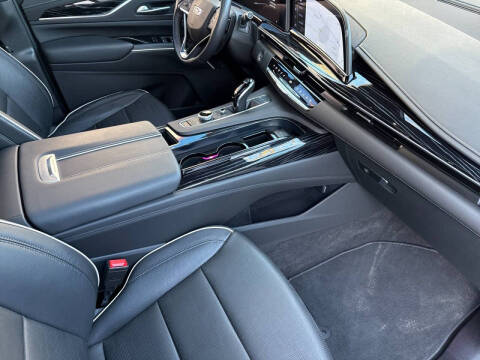 2022 Cadillac Escalade Sport