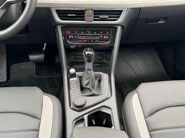 2026 Volkswagen Taos SEL 4Motion