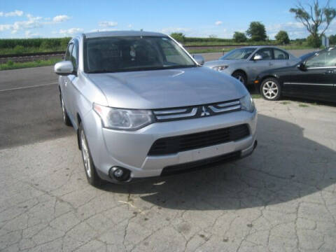 2014 Mitsubishi Outlander SE