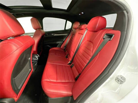 2022 Alfa Romeo Stelvio Veloce