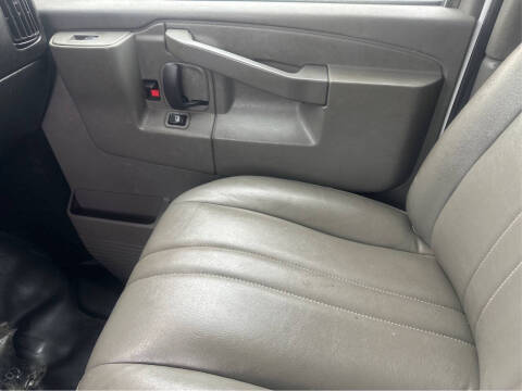 2018 Chevrolet Express 2500