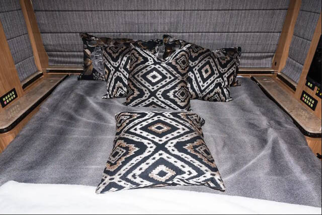 2008 Prevost Marathon XL45