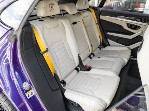 2025 Lamborghini Urus SE