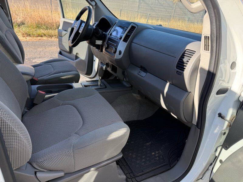 2015 Nissan Frontier SV