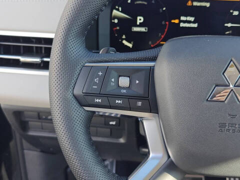 2025 Mitsubishi Outlander SEL