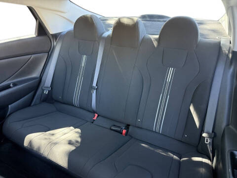 2023 Hyundai Elantra SEL