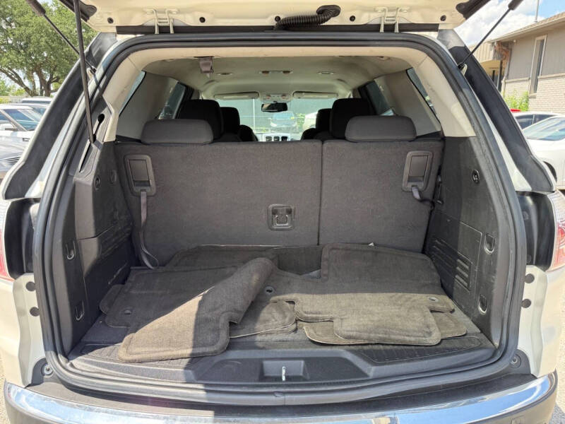 2011 GMC Acadia SLE