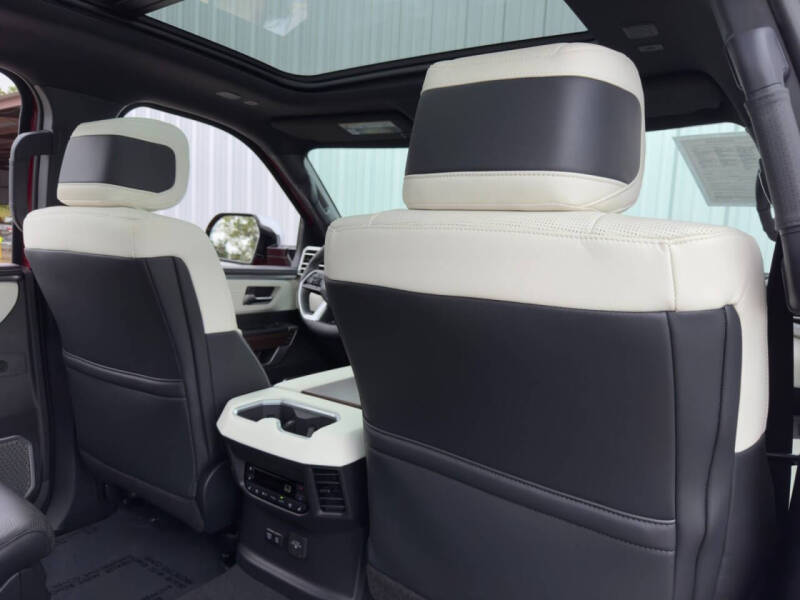 2024 Toyota Sequoia Capstone