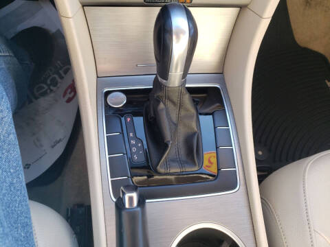 2015 Volkswagen Passat 1.8T SE