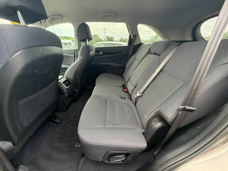 2017 Kia Sorento LX