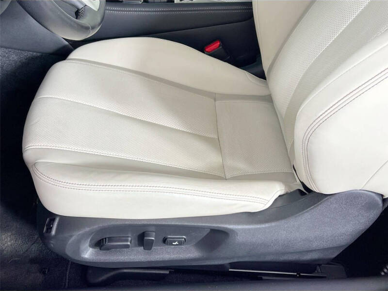 2017 Infiniti Q60 Red Sport 400