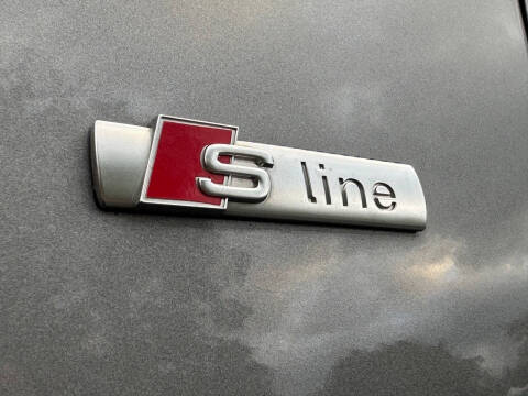 2016 Audi A4 2.0T quattro Premium Plus