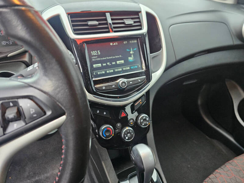 2017 Chevrolet Sonic LT Auto