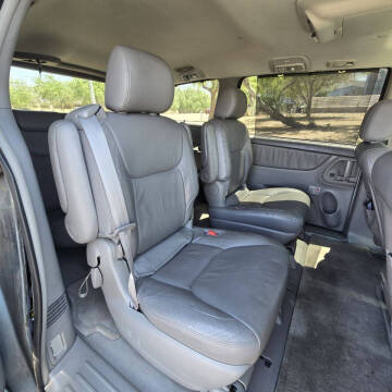 2004 Toyota Sienna XLE 7 Passenger