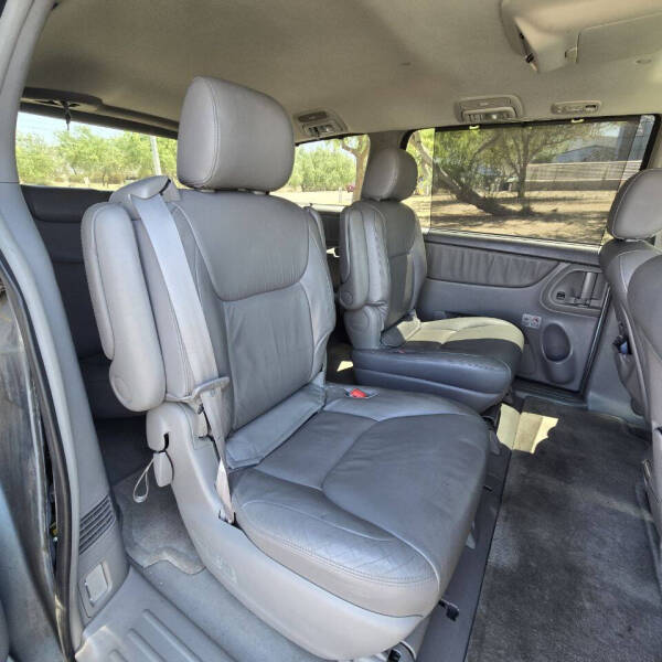 2004 Toyota Sienna XLE 7 Passenger