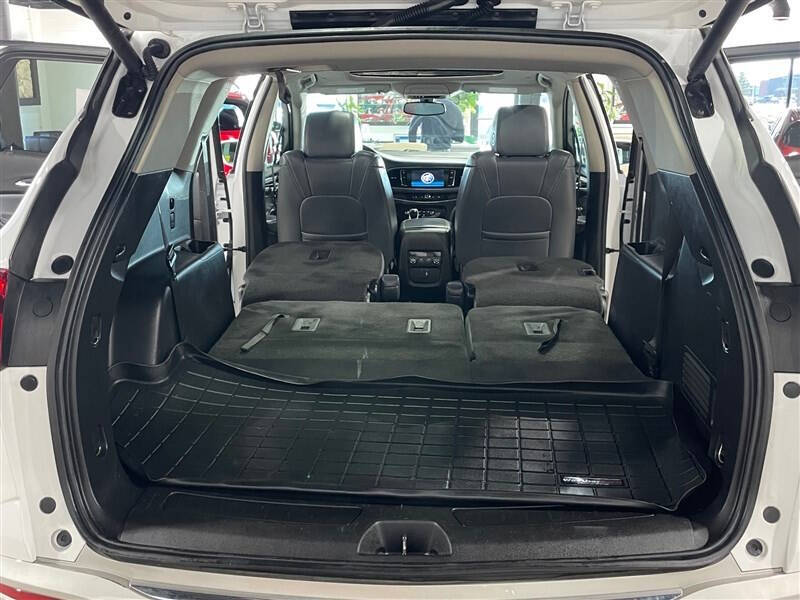 White 2020 Buick Enclave Essence 4x4 Essence 4dr Crossover 25