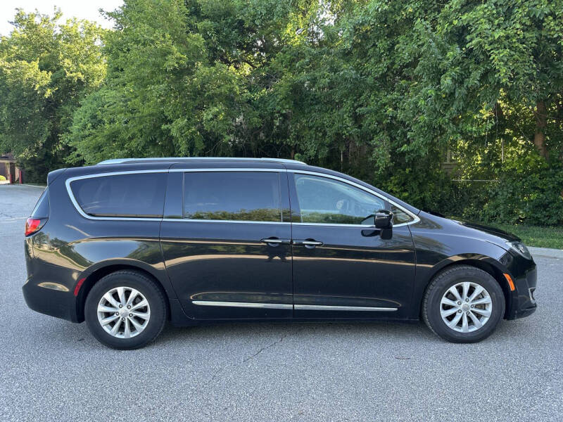 2018 Chrysler Pacifica Touring L Plus