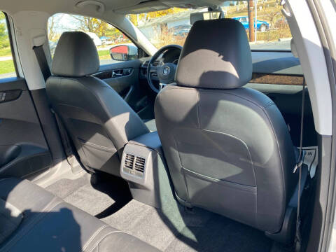 2014 Volkswagen Passat 2.0L TDI SEL Premium