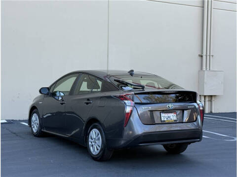 2016 Toyota Prius Two