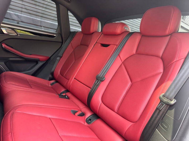 2026 Porsche Macan T