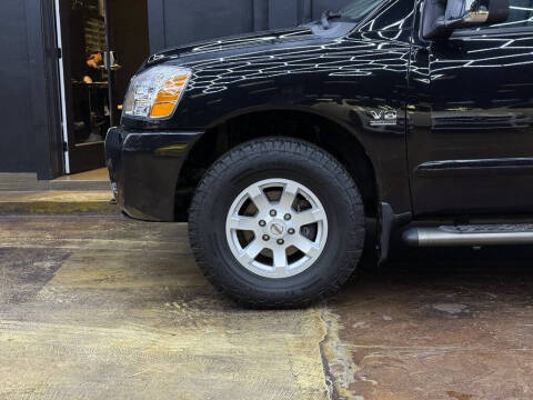 2004 Nissan Titan LE