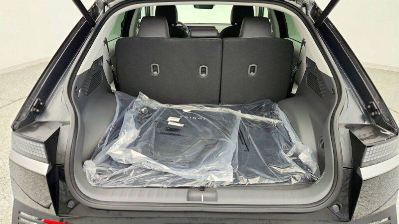 2025 Hyundai Ioniq 5 SEL