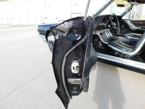 1965 Ford Thunderbird