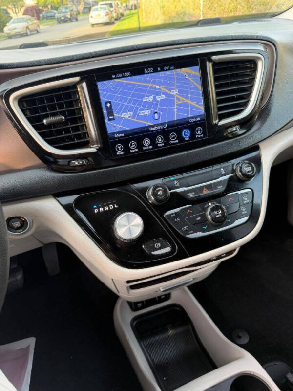 2017 Chrysler Pacifica Touring