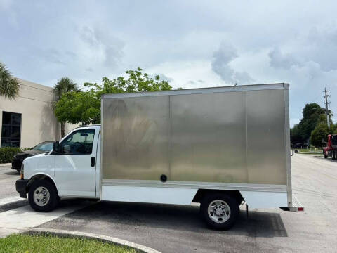 2023 Chevrolet Express 3500