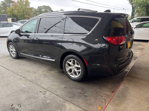 2019 Chrysler Pacifica Touring L Plus