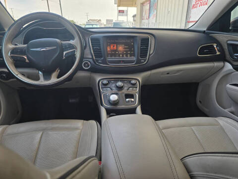 2015 Chrysler 200 C