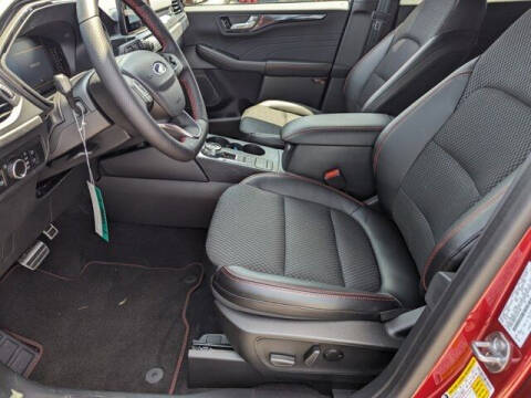 2023 Ford Escape Hybrid ST-Line