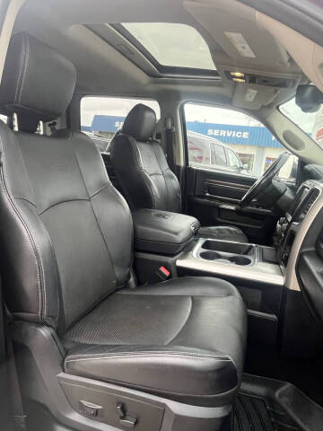 2016 RAM 1500 Laramie