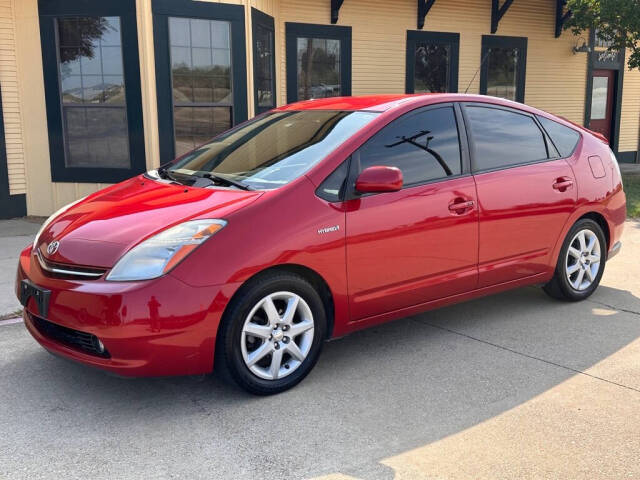 2008 Toyota Prius for sale at BANKERS AUTOS in Denton, TX