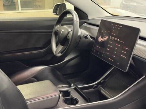 2020 Tesla Model 3 Standard Range