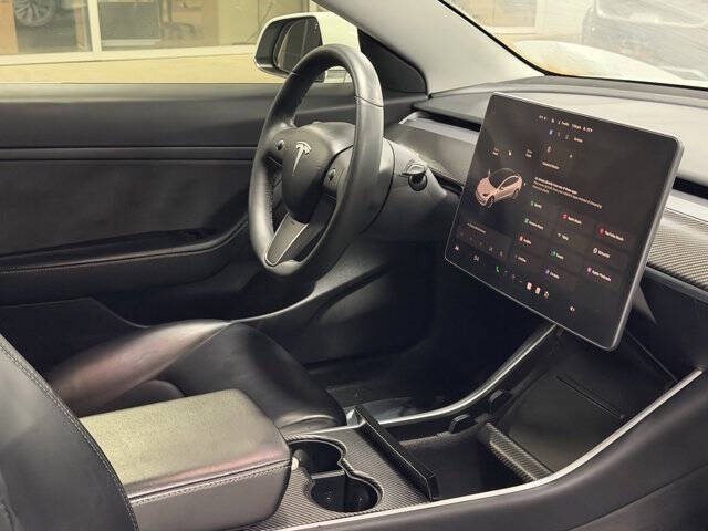 2020 Tesla Model 3 Standard Range