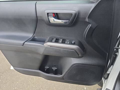 2023 Toyota Tacoma TRD Off-Road