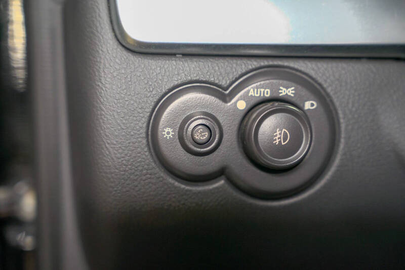 2005 Chevrolet SSR LS