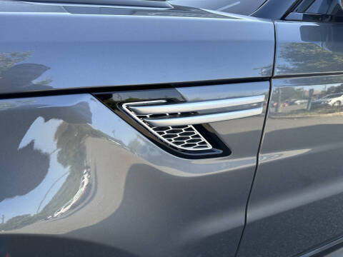 2017 Land Rover Range Rover Sport HSE