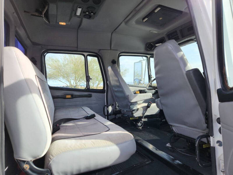 2000 Freightliner FL50