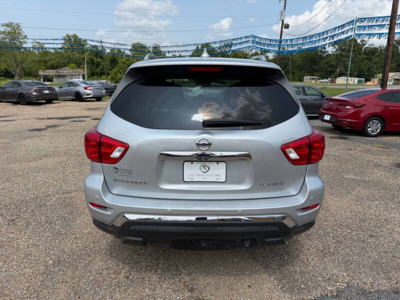 2020 Nissan Pathfinder Platinum