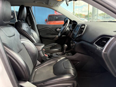 2019 Jeep Cherokee Latitude Plus