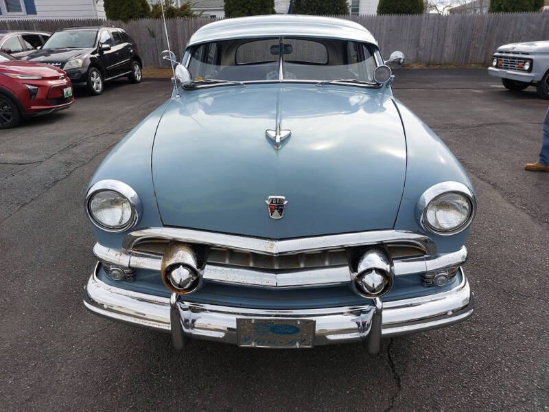 1951 Ford Deluxe