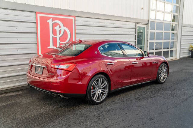 2016 Maserati Ghibli 43