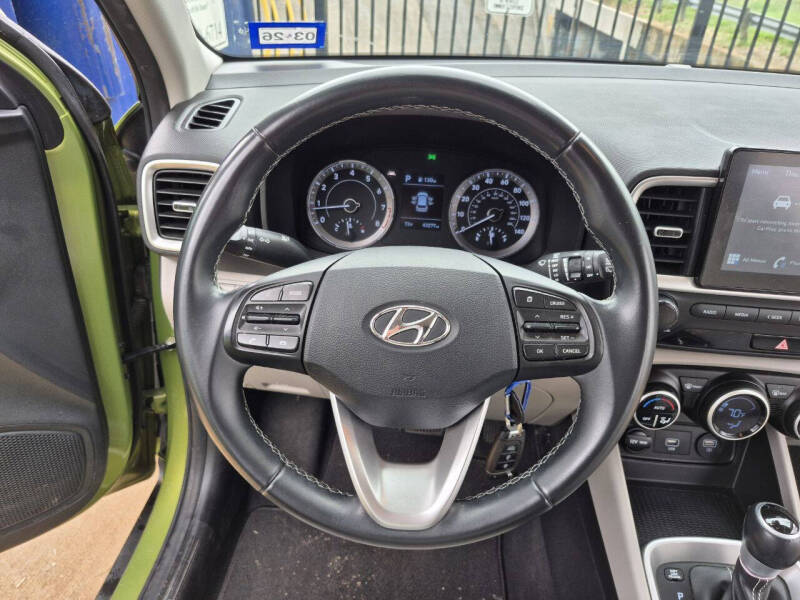 2021 Hyundai Venue SEL