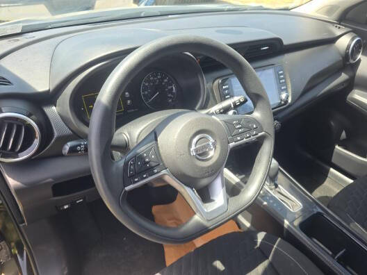 2021 Nissan Kicks SV
