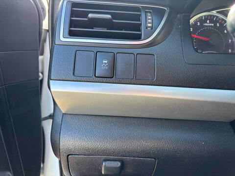 2017 Toyota Camry LE