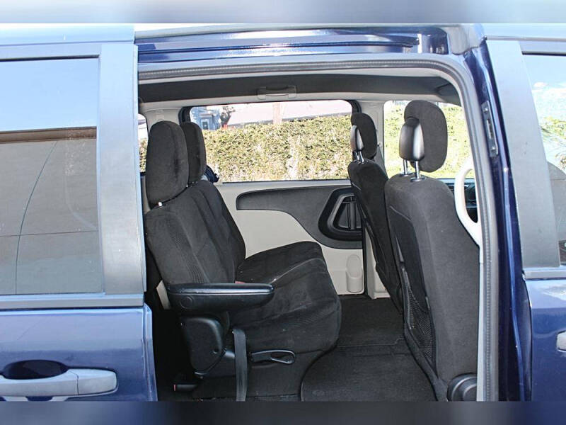 2016 Dodge Grand Caravan American Value Package