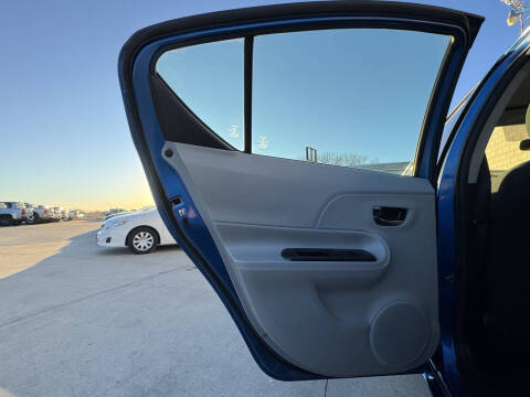 2012 Toyota Prius c Four